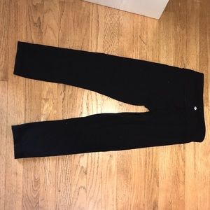 Lululemon Cropped Wunder Under Size 4